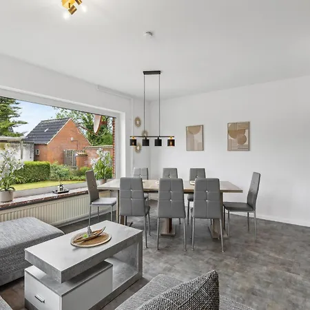 5 Bedroom Gorgeous In * Krummhoern