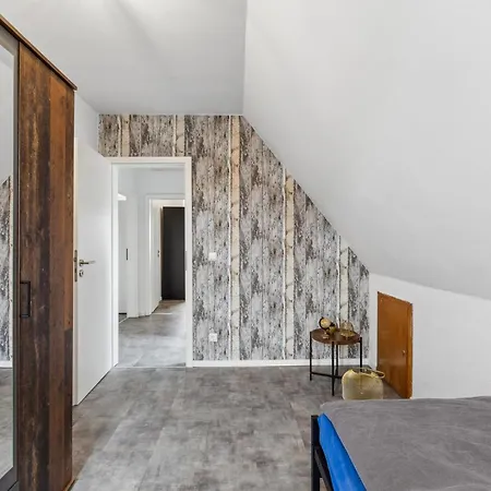 5 Bedroom Gorgeous In