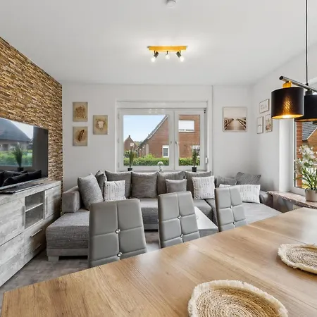 Holiday home 5 Bedroom Gorgeous In *